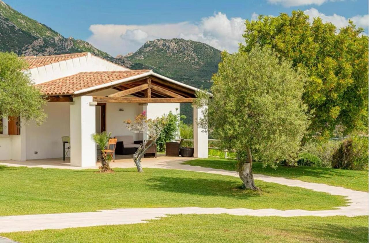 Villa Alba Esclusiva Villa Con Piscina A Sfioro E Vista Mozzafiato Sul Mare Cugnana Ngoại thất bức ảnh