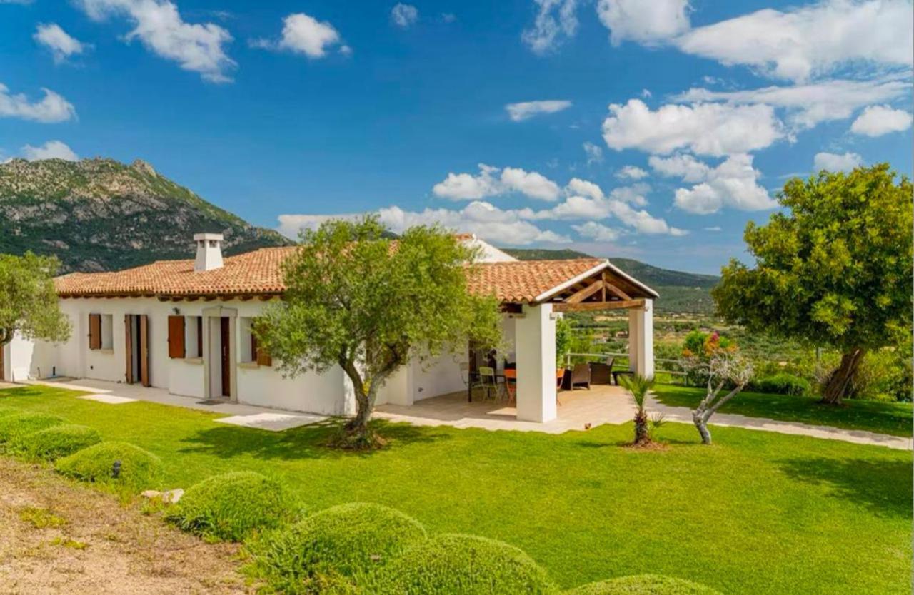 Villa Alba Esclusiva Villa Con Piscina A Sfioro E Vista Mozzafiato Sul Mare Cugnana Ngoại thất bức ảnh